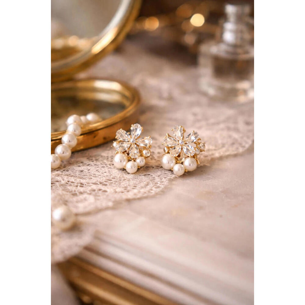 Crystal Flower Pearl Stud Earrings Gold Tone Bridal Coquette NWT